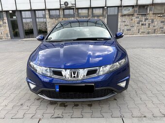 Predám Hondu Civic 1.8 Automat - 2