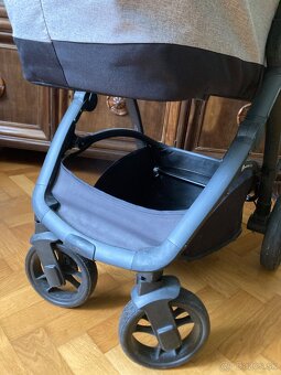 Petite&Mars Vario hlboký kočík - 2