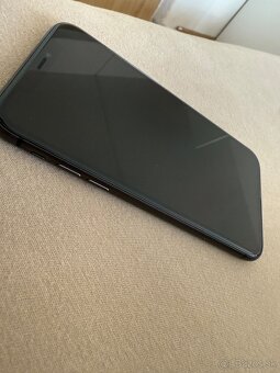 Predám iPhone 11 128GB blak - 2