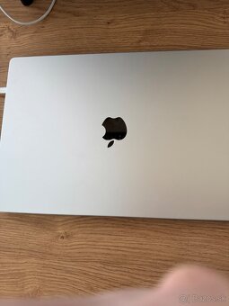 Apple Macbook 16" M1 Pro 16GB RAM 512GB SSD 2021 - 2