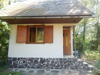 Na predaj poschodová chata s pozemkom - 385 m2 v Úľanoch nad - 2