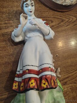 porcelanova soška - 2