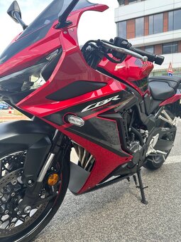Honda CBR650R - 2