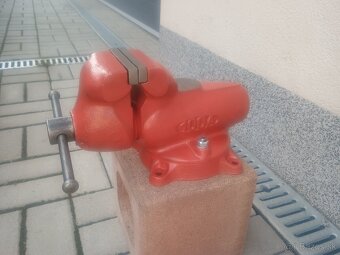 Zverák York 100A - možné zaslat - 2