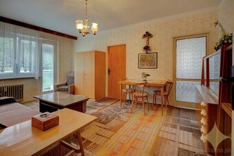 Na predaj, 3 izbový byt, ul. Dolná, Banská Štiavnica - 2