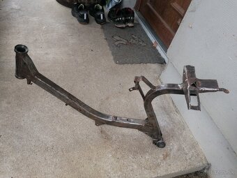 Predám rám so štítkom na Jawa 550 - 2