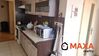 PREDANÉ Veľký dvojizbový byt - Brezno, centrum - 2