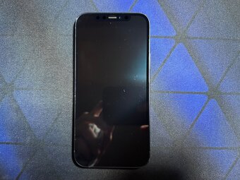 I Phone 12 - 2