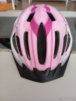 Dievčenská prilba - 2