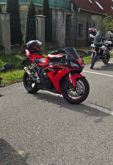 Honda CBR 1000 RR - 2