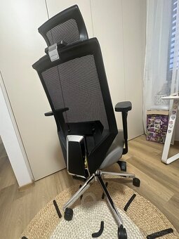 Kancelárska stolička - 2