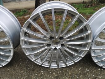 5x112 R18 ET 30x8J stred 76 - 2