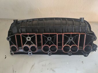 Sacie potrubie VW 03G129711AS - 2