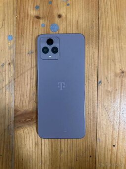 T Phone 2023 128 GB + Baseus Bowie MZ10 - 2