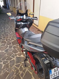 Vymením Tmax 560 - 2