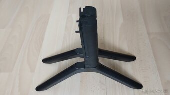 Predám stojan na TV Samsung UE50RU7172U - 2