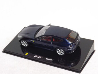 Ferrari FF 1:43 Hot Wheels Elite - 2