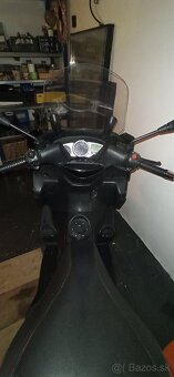 Aprilia SR Max - 2