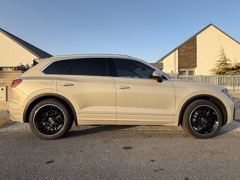 VW Touareg 3.0 TDI 4x4 DSG 2024, 26tis.km, IQ LED, DCC, ACC - 2