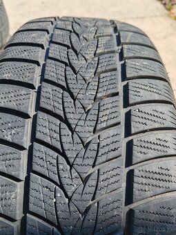 Zimne pneumatiky 215/55 R17 98V - 2