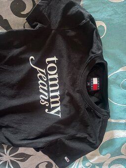 Tommy Hilfiger - 2