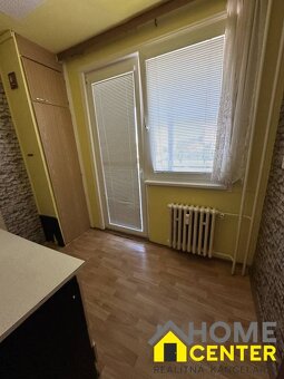 PREDAJ : 1 IZBOVÝ BYT S LOGGIOU, GEN. KLAPKU, KOMÁRNO - 2