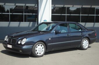 Mercedes Benz W210 - 2