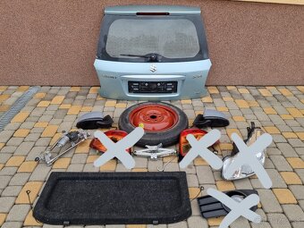 Suzuki SX4 kufrové dvere - 2