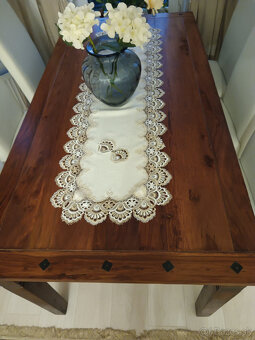 masívny jedálenský stol - 2