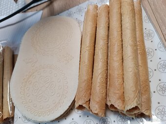 Vianočné trubičky a oplatky/oblatky - 2