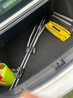 Predám strešný nosič Thule FreeRide 532 - 2