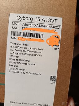 MSI cyborg 15 A13VF - 2