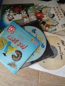 Oblečenie, hračky - 2