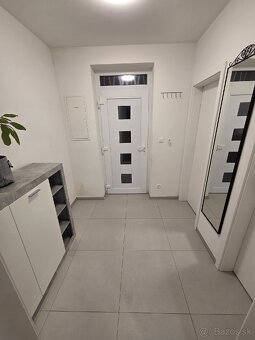 3.-izbový dom v obci Macov - 2