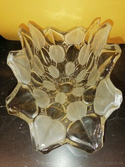 Stará sklenená misa. - 2