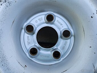 Originálna zimná sada na VW T5 - 5x120 r17 + 215/60 r17C - 2