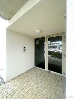 Exkluzívny 1,5 izbový byt s vlastným park. miestom - 2