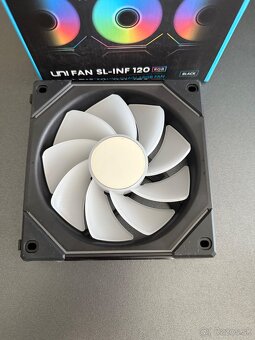 Lian Li Uni Fan SL INF 120, reverse blade - 2