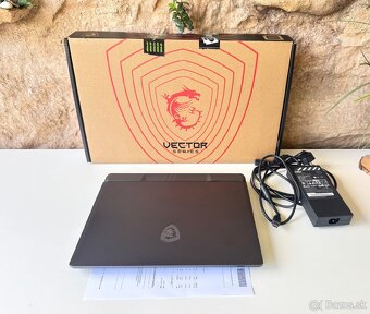 MSI Vector 16 - RTX 4080 - i9 14900HX - 64 GB RAM - 2TB SSD - 2