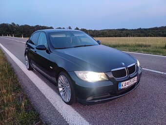 BMW E90 320D - 2