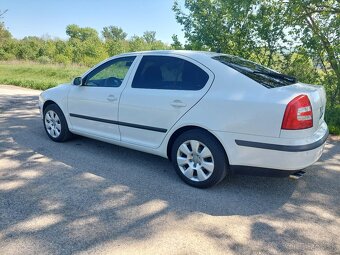 Skoda octavia 1,9tdi dsg - 2