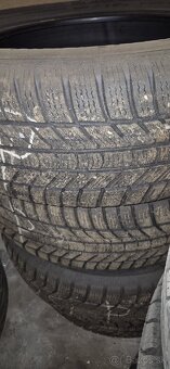 ZIMNE 225/60R18 - 2