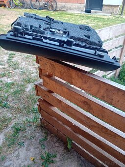 Predám odkladaciu skrinku audi a6 c6 - 2