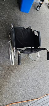 Invalidný vozík - bez gúm - 2