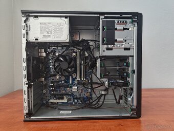 HP z230 - 2