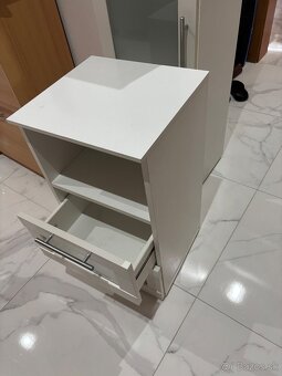 Kúpeľňové skrinky + Wc+ rohova vaňa - 2