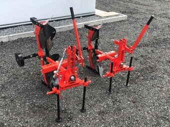 Obracecí pluh PO 230 - 2