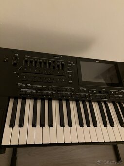 KORG PA5X – 61 kláves ZABALENY STAV: NOVÝ - 2