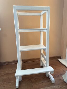 Rastúca učiaca veža - 2