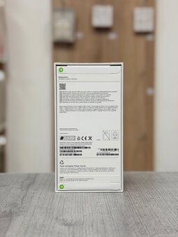 Apple iPhone 17 Pro 256GB Cosmic Orange - 2